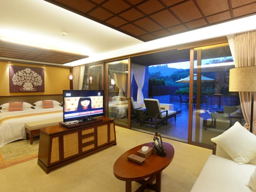 The Tang Hotel Hainan Mount Qixian Baoting Room photo