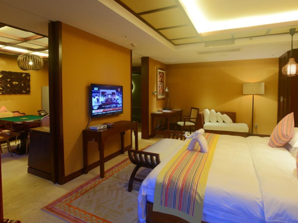 The Tang Hotel Hainan Mount Qixian Baoting Room photo