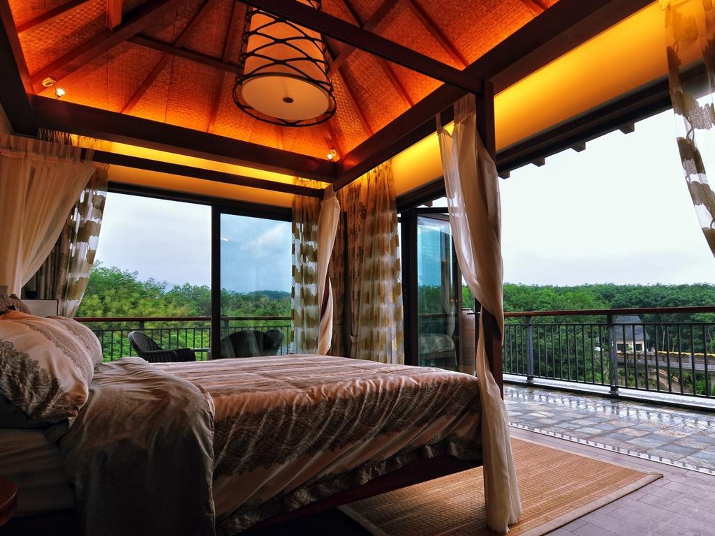 The Tang Hotel Hainan Mount Qixian Baoting Room photo