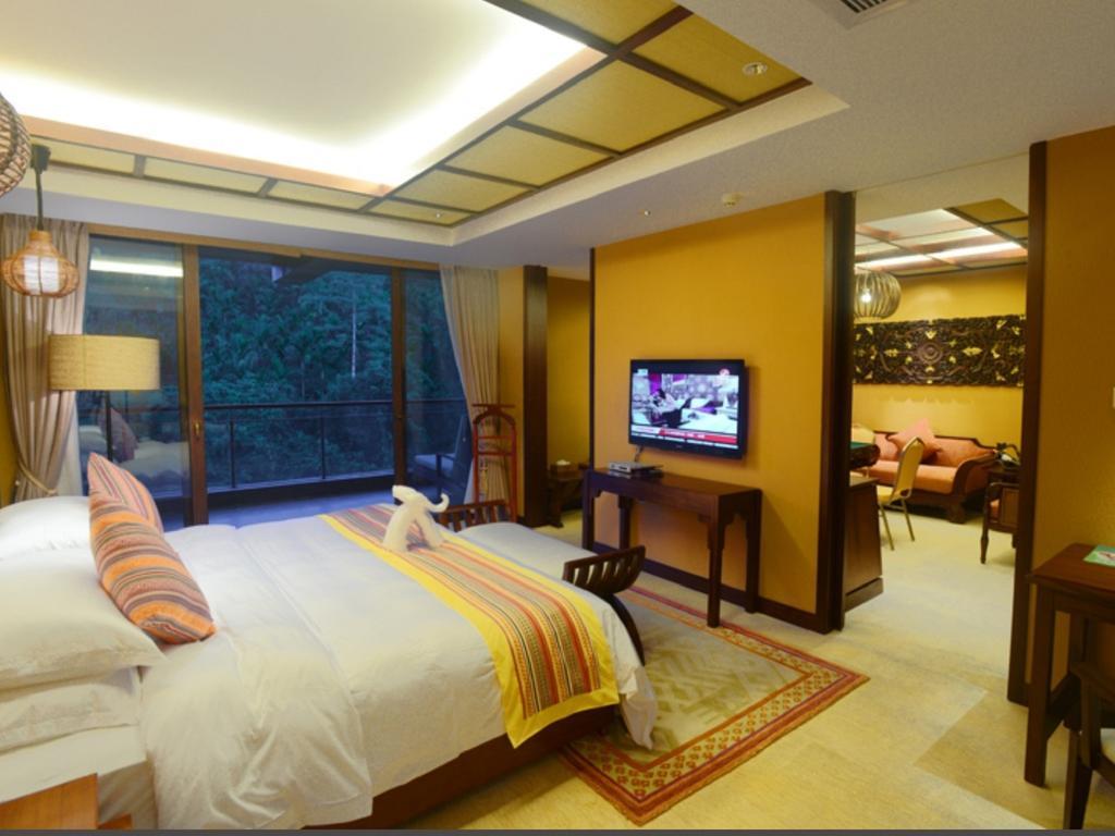 The Tang Hotel Hainan Mount Qixian Baoting Room photo