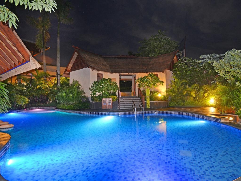 The Tang Hotel Hainan Mount Qixian Baoting Exterior photo