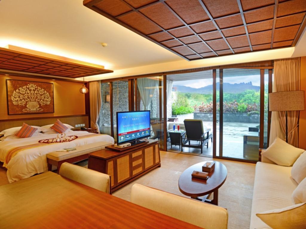 The Tang Hotel Hainan Mount Qixian Baoting Room photo